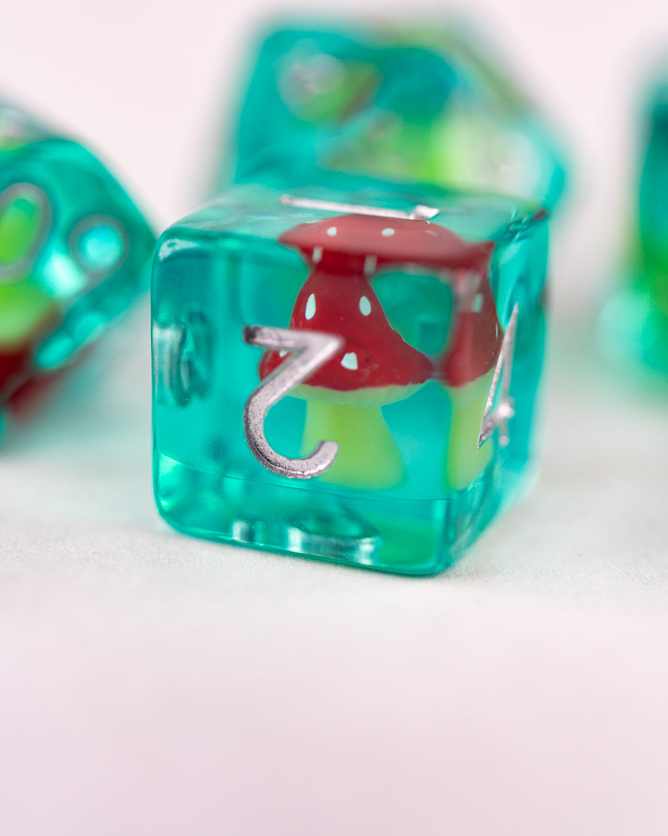 Shroom and Gloom | Toadstool | 7 Piece Acrylic Inclusion Dice Set