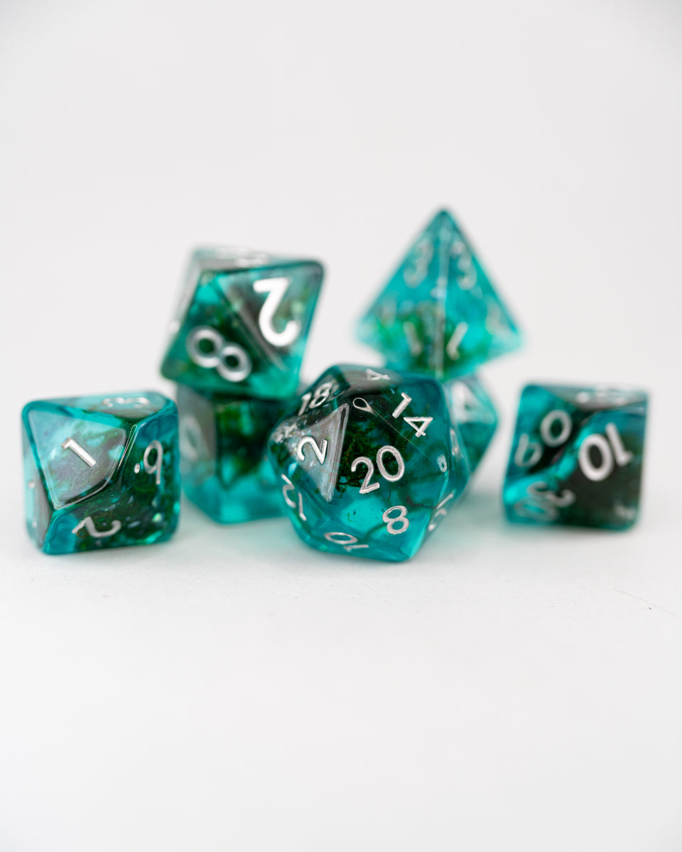 Seasnare | Seaweed | 7 Piece Acrylic Inclusion Dice Set