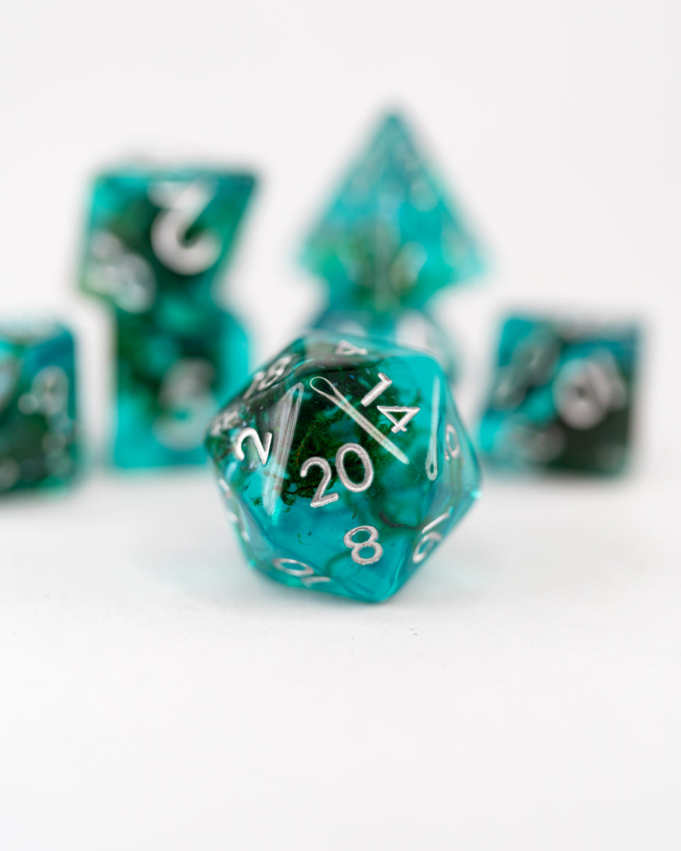 Seasnare | Seaweed | 7 Piece Acrylic Inclusion Dice Set