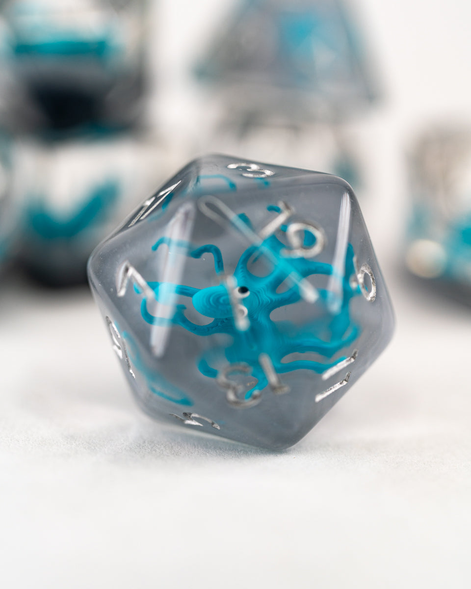 Octomopey | Octopus | 7 Piece Acrylic Inclusion Dice Set