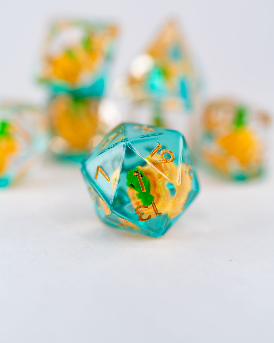 Chomper | Dino Egg | 7 Piece Acrylic Inclusion Dice Set