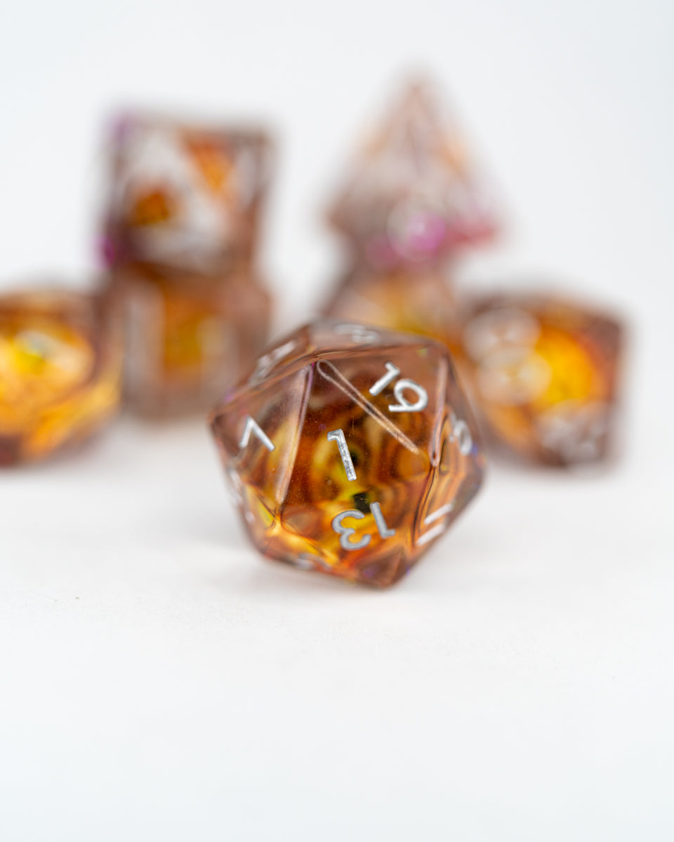 Eye of Newt | 7 Piece Acrylic Inclusion Dice Set