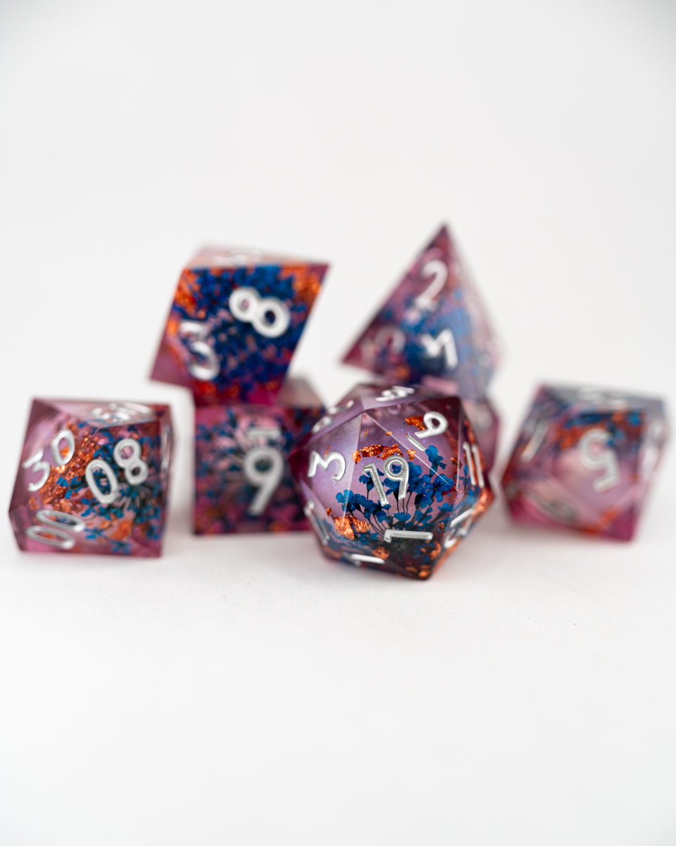 Memento Mei | 7 Piece Liquid Core Dice Set