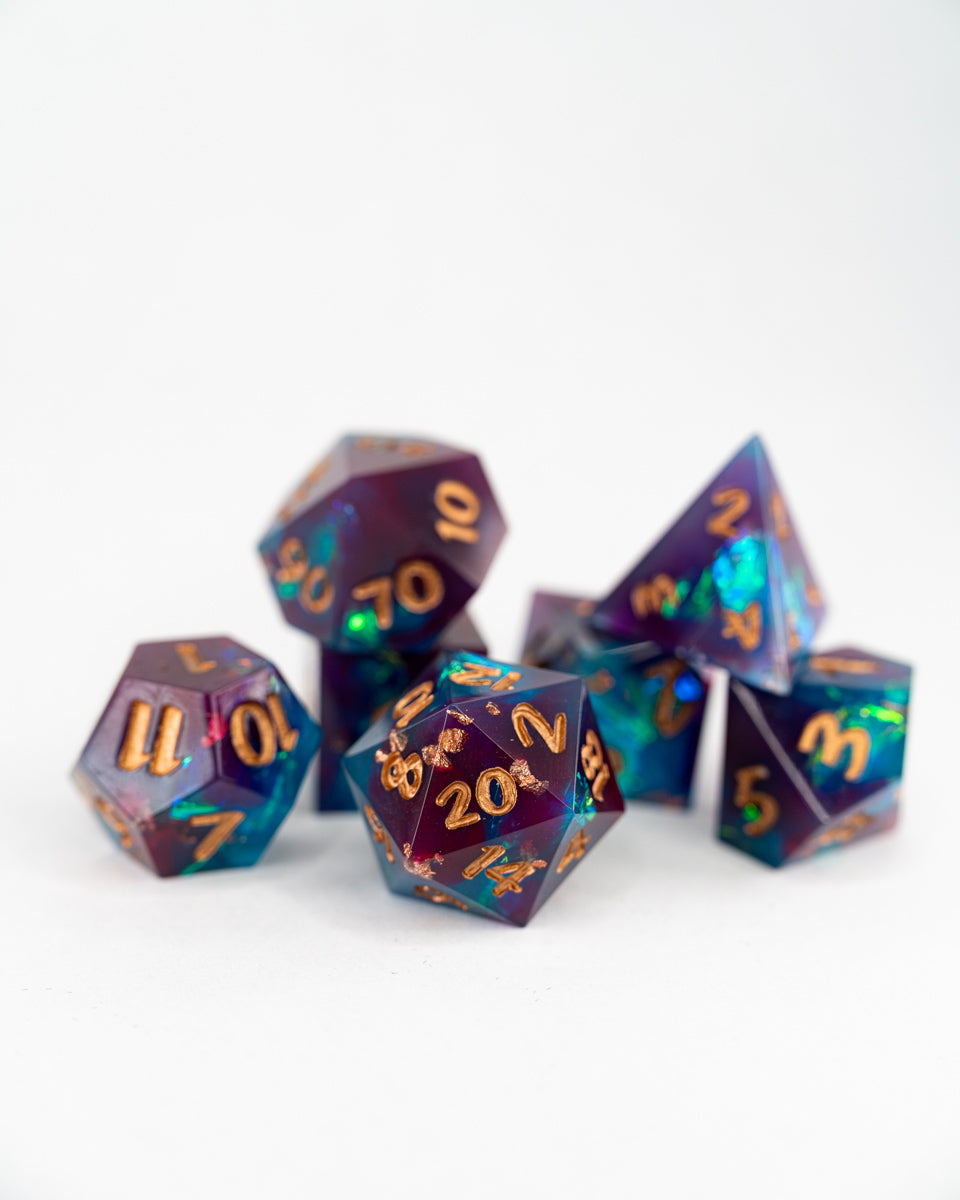 Artificer's Amulet | 7 Piece Sharp Edge Resin Dice Set