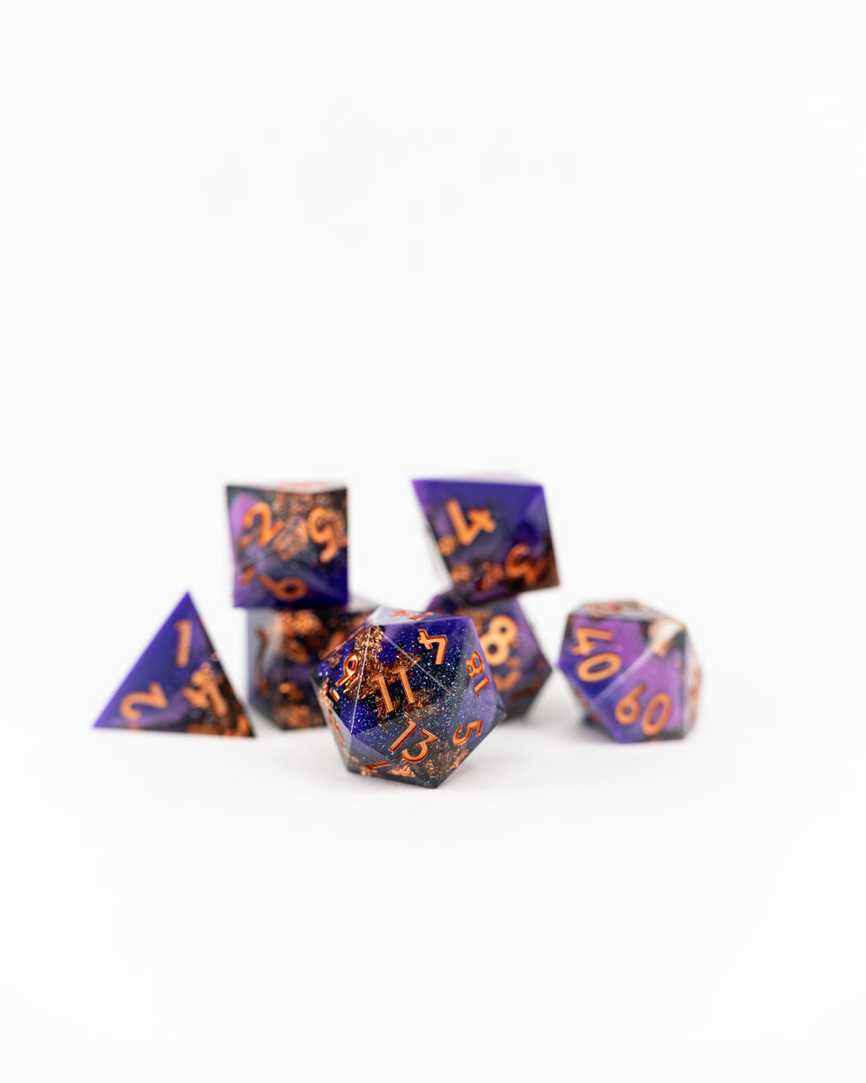 Keybinders | 7 Piece Sharp Edge Resin Dice Set