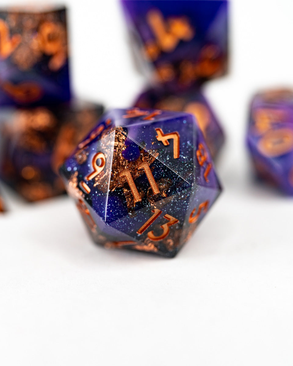 Keybinders | 7 Piece Sharp Edge Resin Dice Set