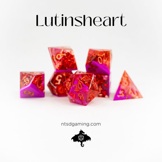 Lutinsheart | 7 Piece Sharp Edge Resin Dice Set