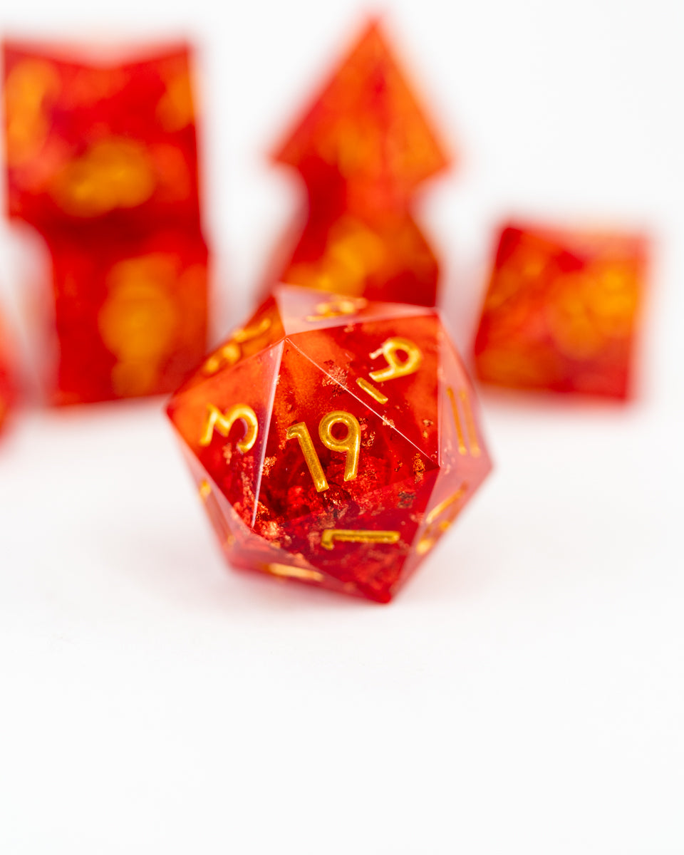 Kilnfire | 7 Piece Sharp Edge Resin Dice Set