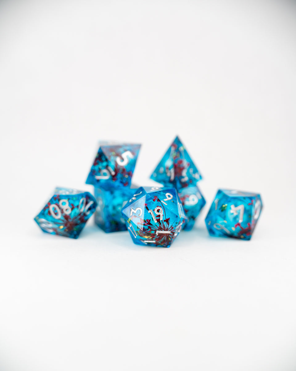 Amaryllis | 7 Piece Liquid Core Dice Set