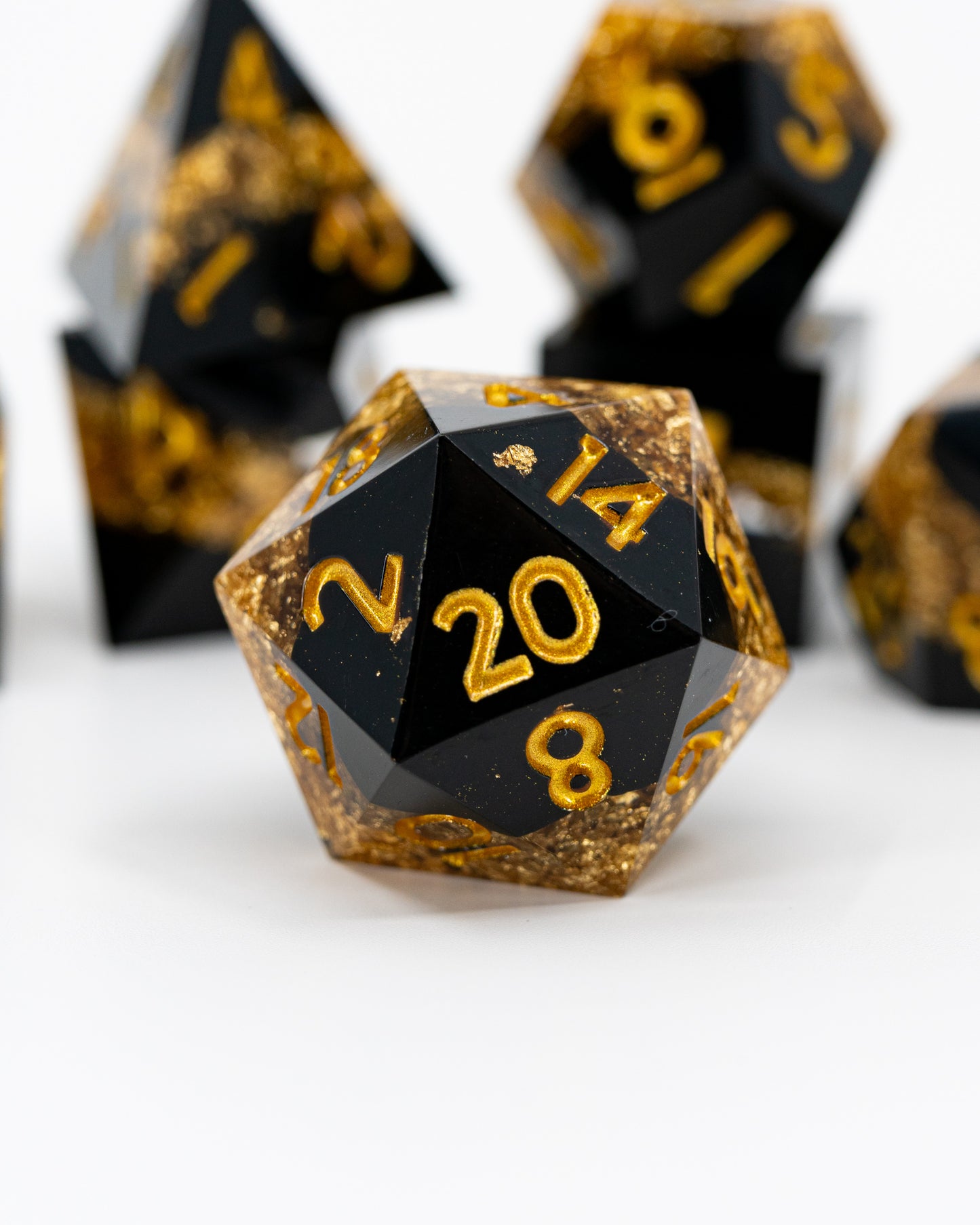 All That Glitters | 7 Piece Sharp Edge Dice Set